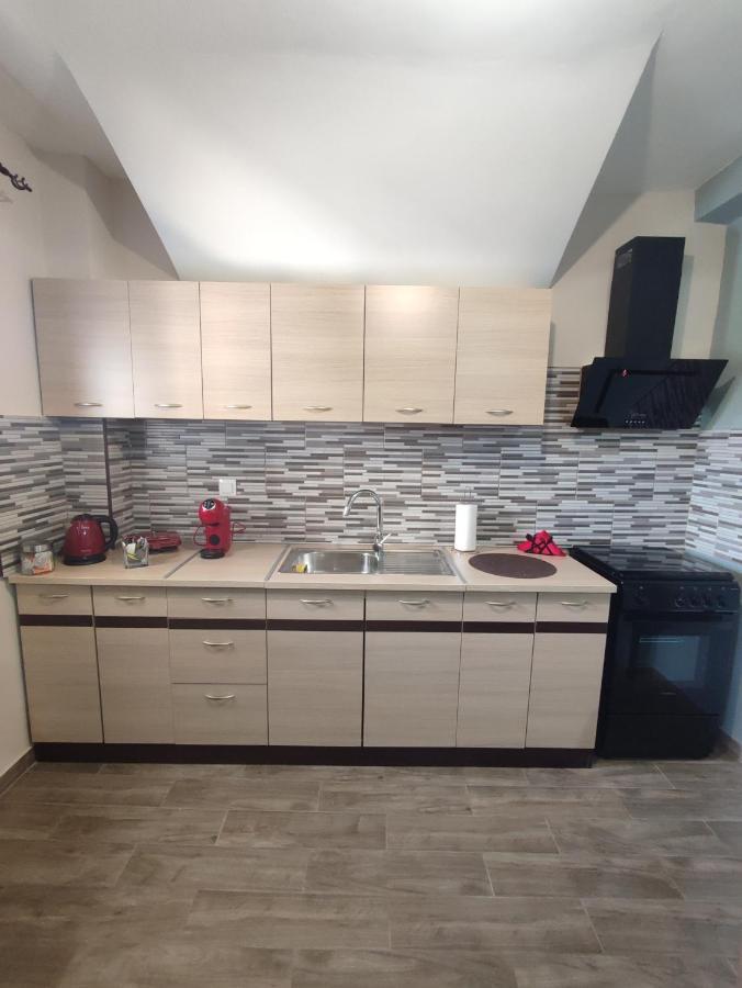 Aithra 2 Apartment Tripoli Ngoại thất bức ảnh